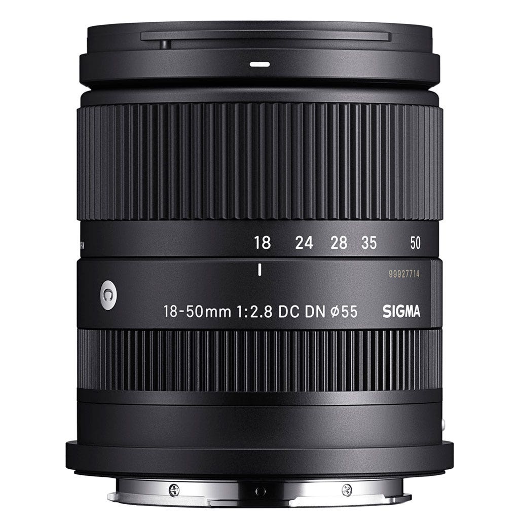 SIGMA 18-50mm F2.8 DC DN | C – lightweight and compact zoom lens for everyday photography and video.