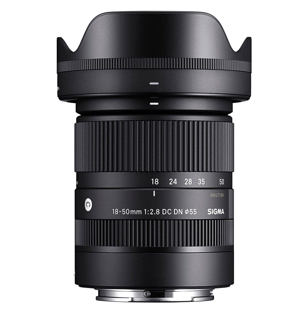 SIGMA 18-50mm F2.8 DC DN | Contemporary – versatile zoom lens with bright F2.8 aperture for APS-C mirrorless cameras.