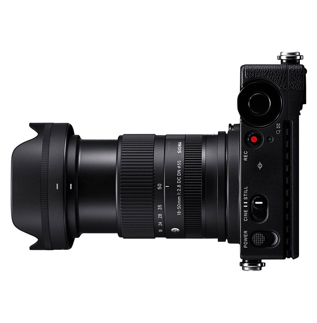 SIGMA 18-50mm F2.8 DC DN | Contemporary – durable metal mount ensures secure connection to Sony E & L-mount cameras.
