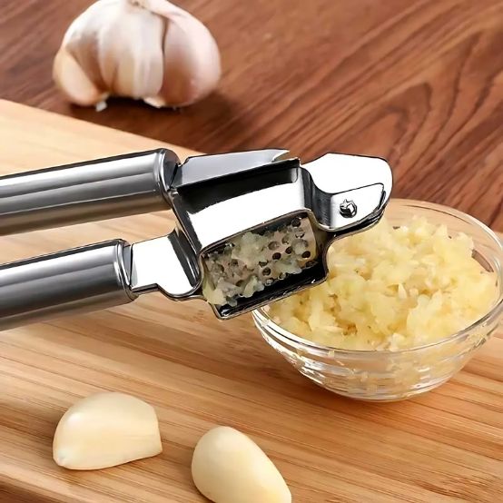 Stainless Steel Manual Operate Garlic Press