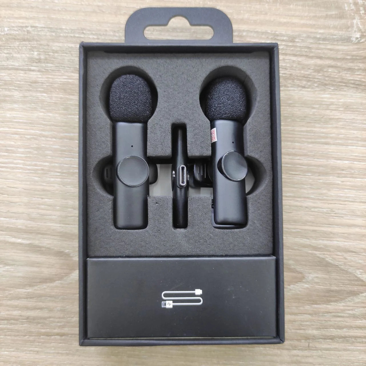 K11 2 IN 1 Collar Wireless Microphone IN PAKISTAN Iphone/Android & Type C Supported