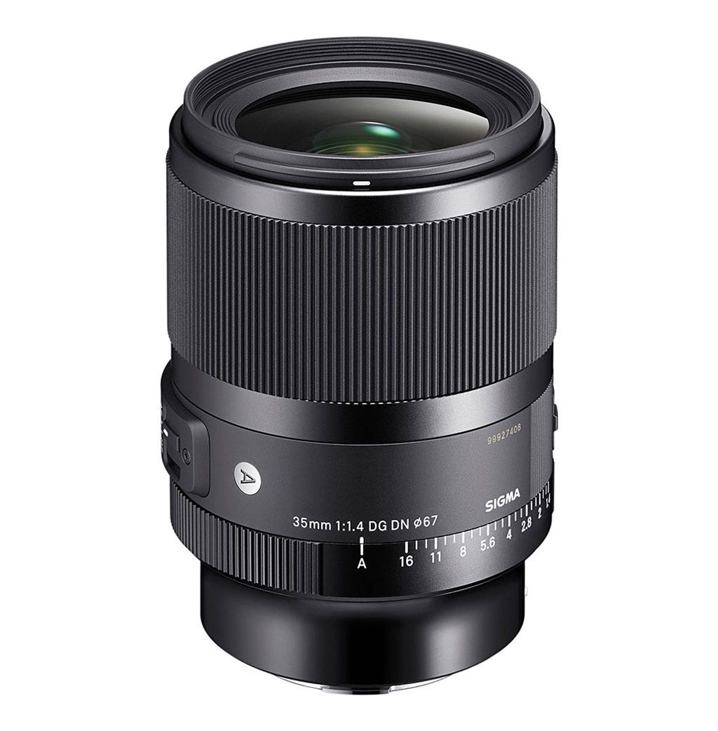 Close-up of Sigma 35mm F1.4 DG DN Art lens front element - Delenzo Mart